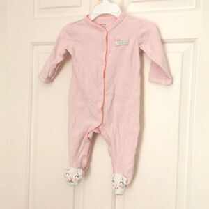 5/$10 Carter's baby girls sleeper size 6 m
